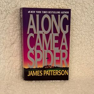 📚 Along Came a Spider by James Patterson📚